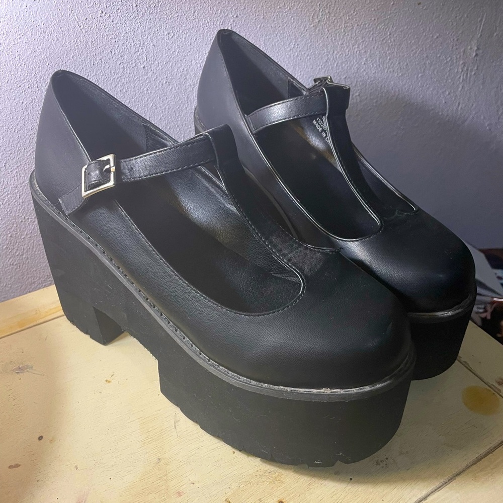 🖤Gothic🖤 platform hot topic Mary Jane’s